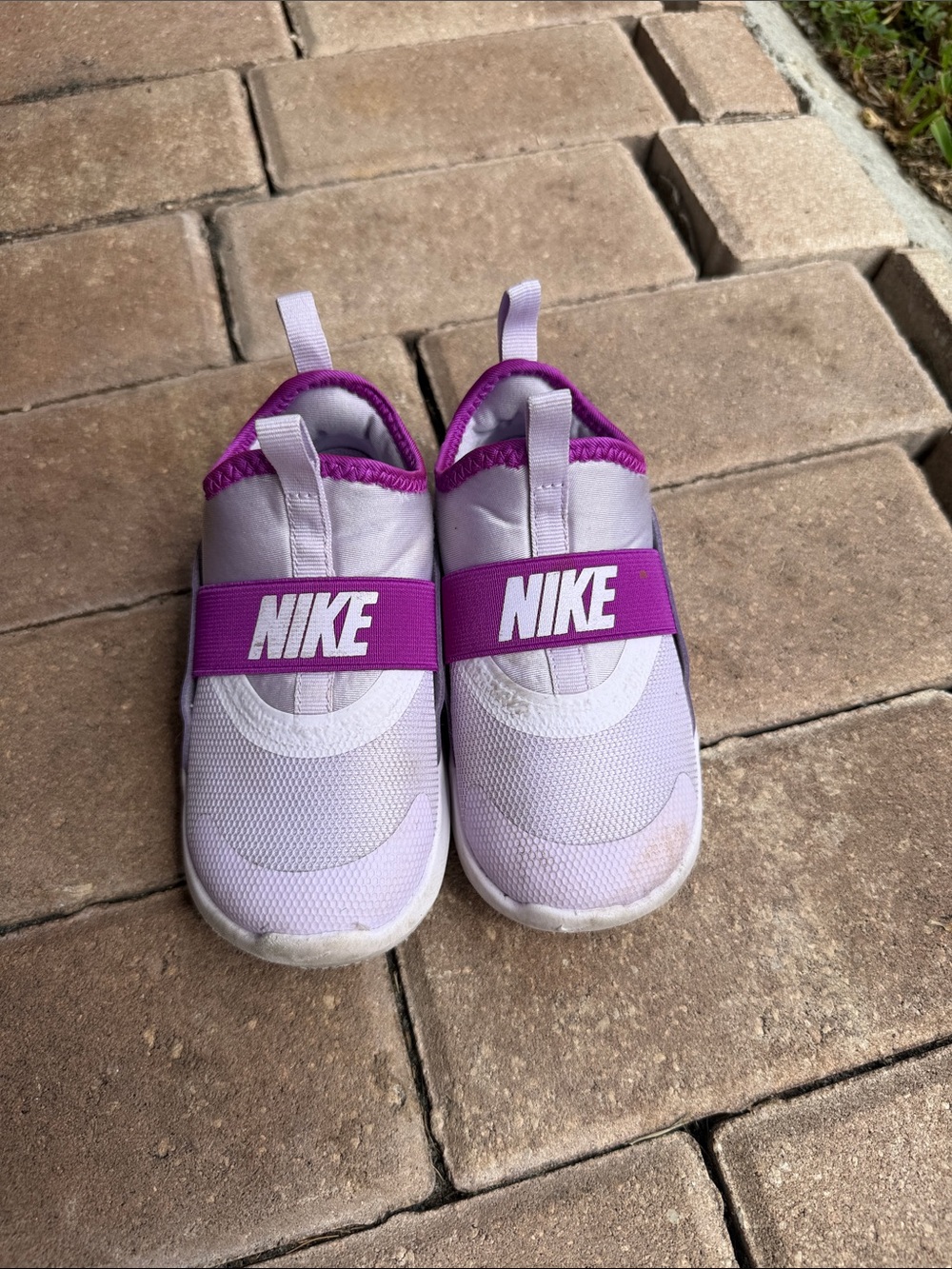 Nike Kids flex runner size 9c